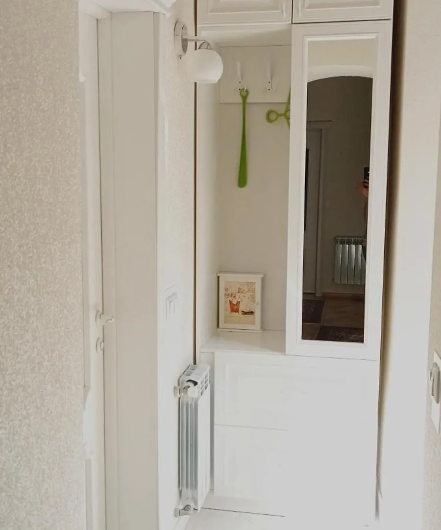 Svitla Zatyszna: Cozy Central Apartment with Balcony Near Opera Lviv